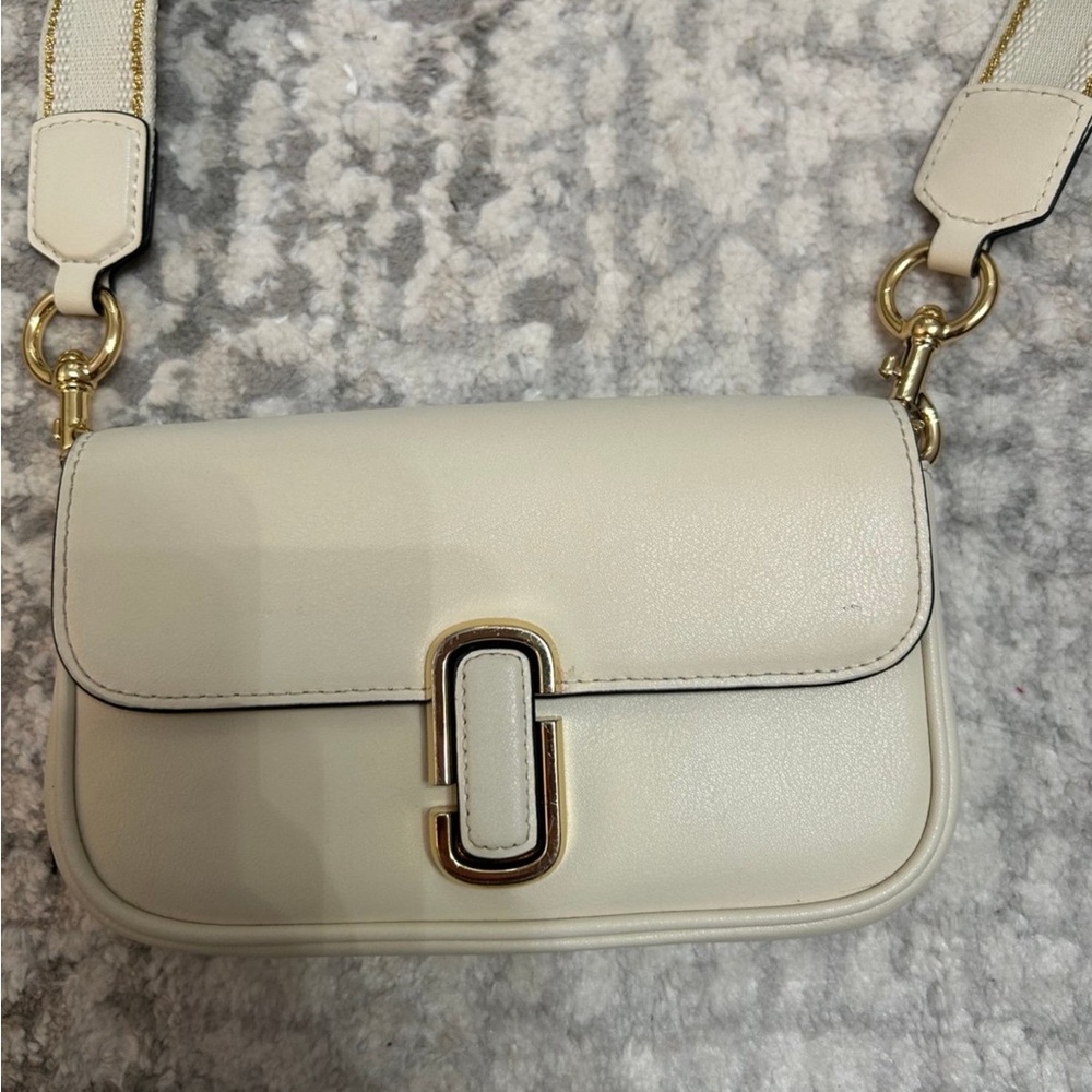 Marc Jacobs Cream Shoulder Bag with Gold Accents
